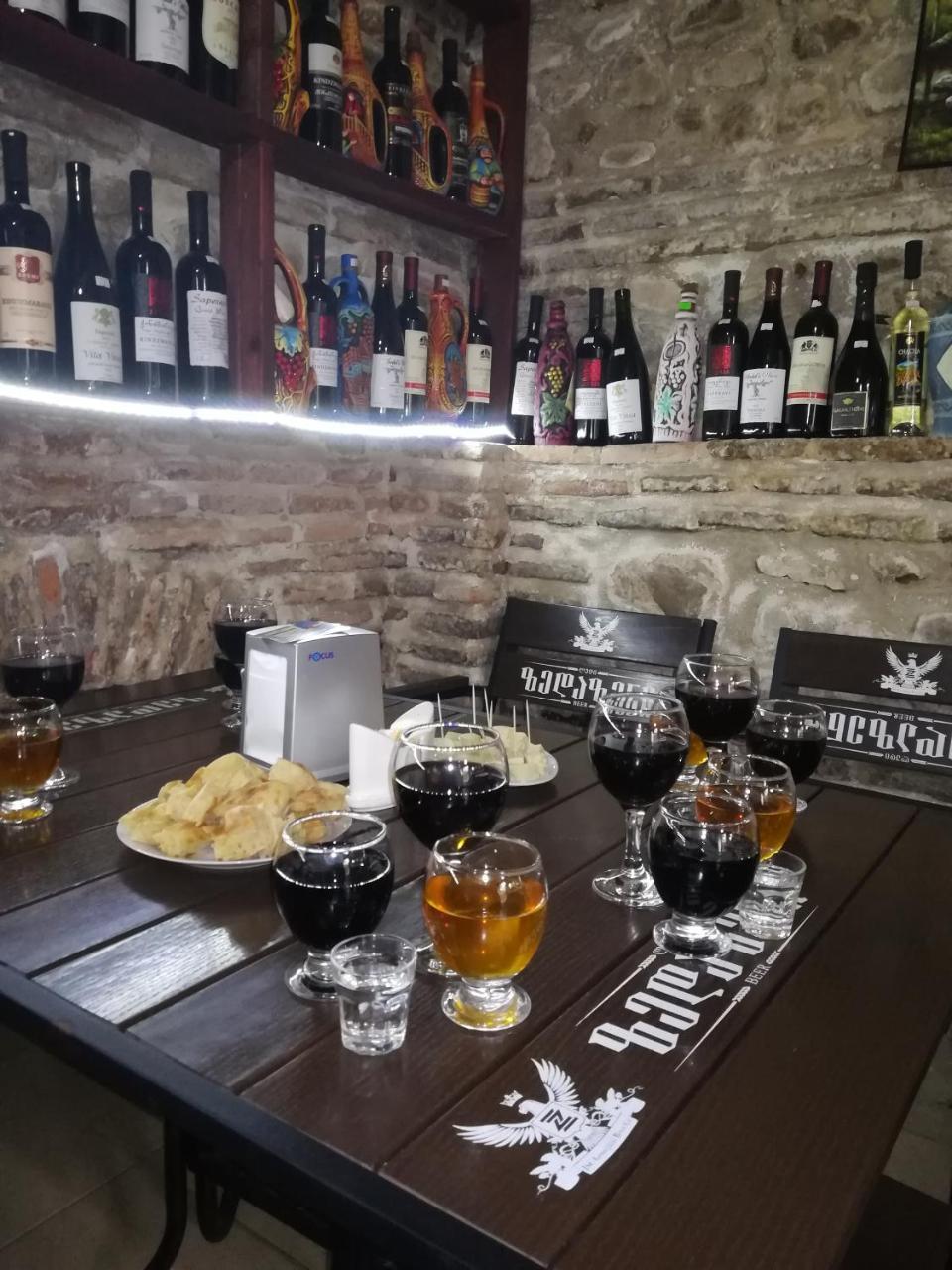 Mironichi Hotel Sighnaghi Eksteriør billede